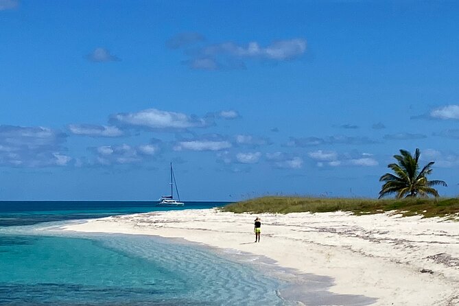 4 Days, 3 Nights Sailing Catamaran Experience in the Exumas, Bahamas - Food, Drinks, and the Real Cost of the Holiday
