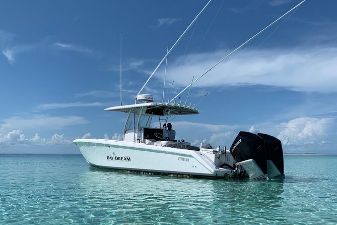 4 hours 34ft Day Dream Private Charter in Nassau - Key points to know