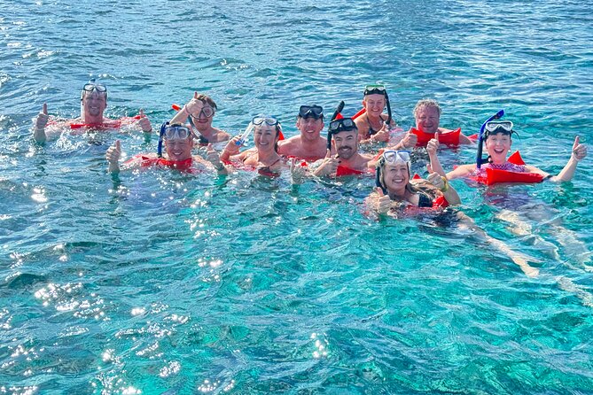 4-Island Tour Swimming Pigs, turtles, snorkeling , rose island, - Athol Island and the swimming pigs