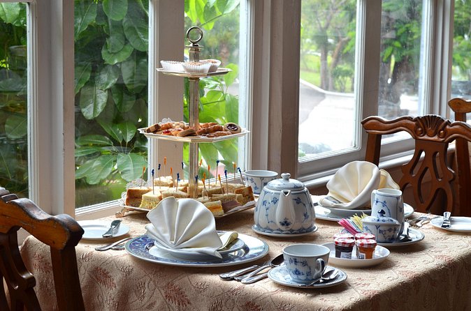 Afternoon Tea at Graycliff Hotel - A quiet afternoon inside Graycliff Hotel