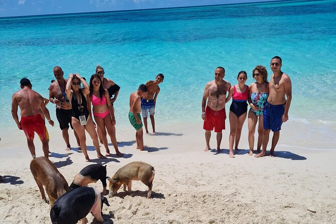 Athol Island Swimming Pigs Half-Day Boat Tour with Lunch - What the Bahamian lunch adds