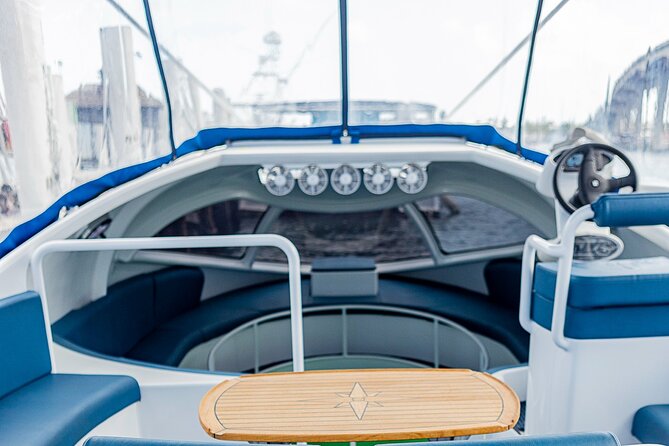 Bahamas on a Semi Submersive Glass Bottom Boat - Who will enjoy this boat most
