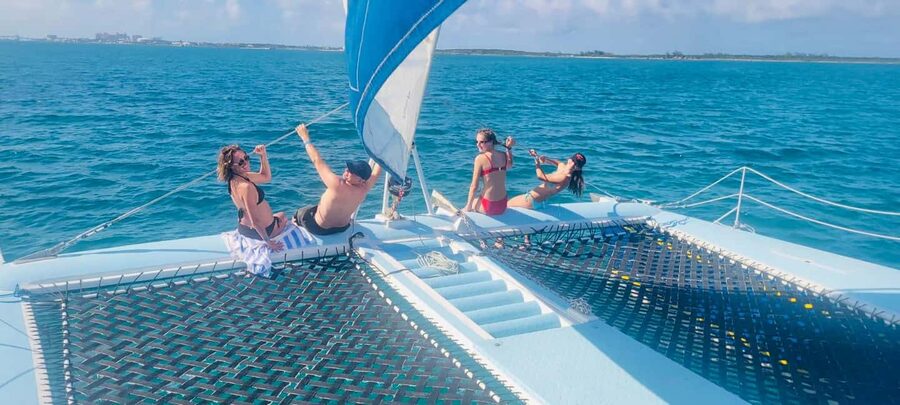 Bahamas: Swimming Pigs & Snorkeling Cruise with Lunch & Rum - Why the pig stop is only part of the story