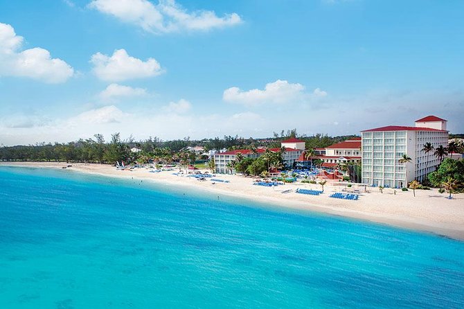 Breezes Resort Day Pass - Key points to know before you book