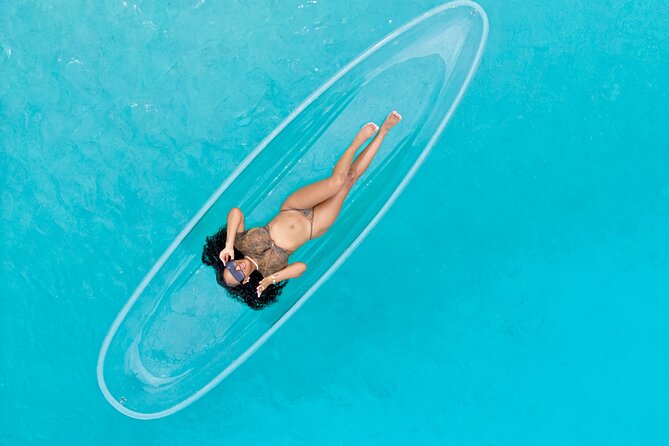 Clear Kayak Photoshoot+Free Cocktail Nassau, Bahamas - What the $200 price means