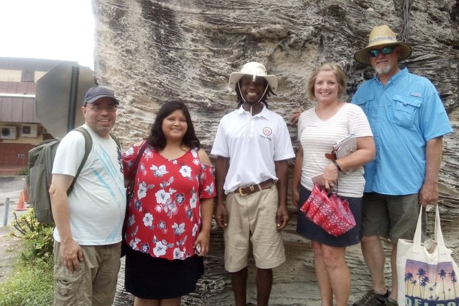 Dilly Dally Walking Tour of Nassau Attractions - Art at the National Gallery of The Bahamas