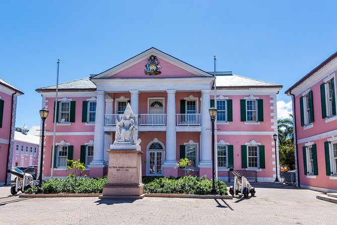 Dilly Dally Walking Tour of Nassau Attractions - Ending at the Straw Market