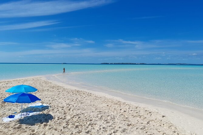 Exuma Island Hopping Swimming Pigs Tour with Lunch from Nassau - The final beach or sandbar stop