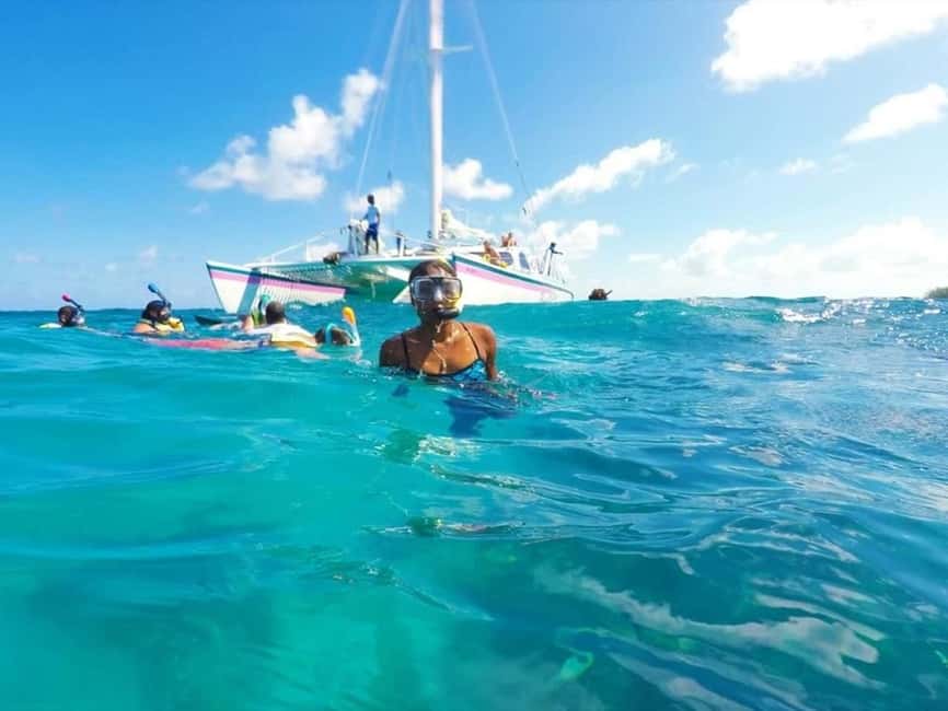 Full Day Sail and Snorkel with Turtles - Getting from your hotel to Paradise Island
