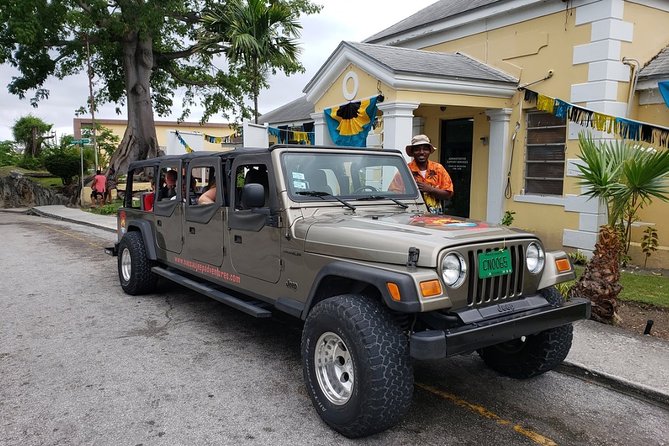 Funky Jeep Adventure in Nassau - Starting with rum cake and bush tea