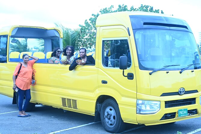 Funky Nassau Deluxe Food Tour - A Taste of The Bahamas - Tasty Teas, bush tea, and conch fritters