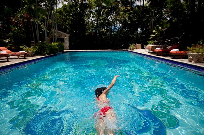 Graycliff Hotel "Escape Nassau" Day Pass - Taking lunch when you choose
