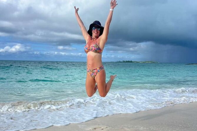 Half Day Pigs Turtles Reef and Ship Wreck Snorkeling - Rose Island beach time