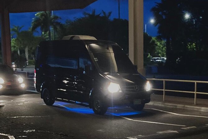 Luxury Airport Transfer in Nassau – VIP Mercedes Sprinter Service - Hotel and Paradise Island drop-offs