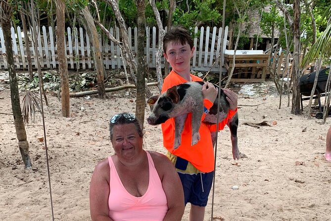Luxury Catamaran Cruise: Sip, Sail, Snorkel, and Swim with Pigs! - Rose Island beach time and lunch