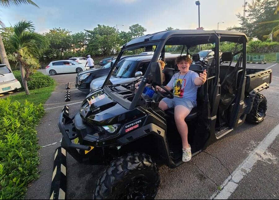 Nassau: 6-Seater Buggy Rental - Who should book this rental
