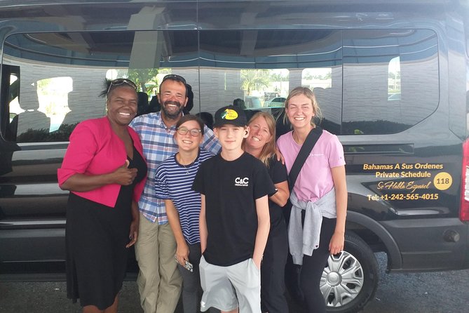 Nassau Airport to Palm Cay - group transportation in comfort - Key details at a glance