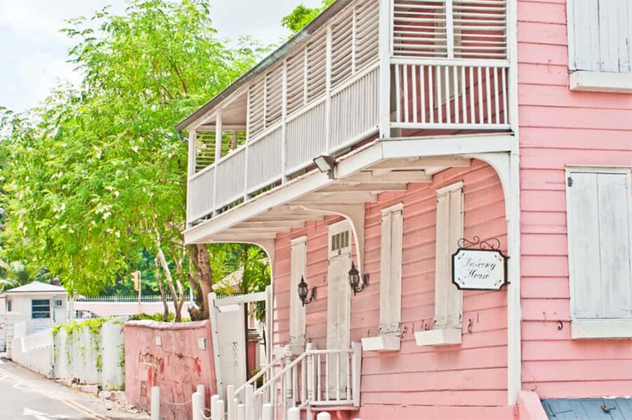 Nassau: Bites and Sites Food and Cultural Walking Tour - Should you book it?