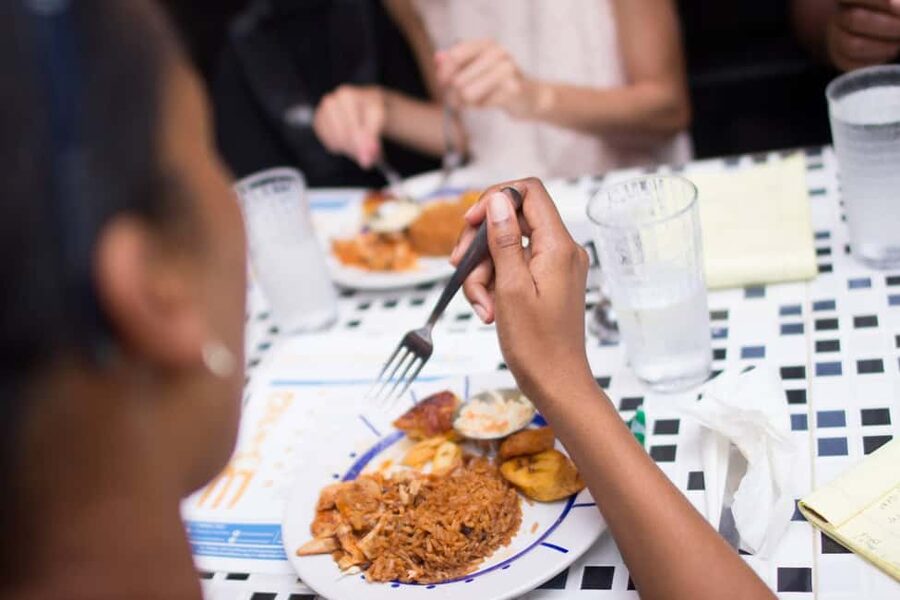 Nassau: Bites and Sites Food and Cultural Walking Tour - Bahamian comfort food comes first