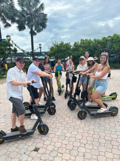 E-Scooter Tour with Food Tasting and Local Drinks