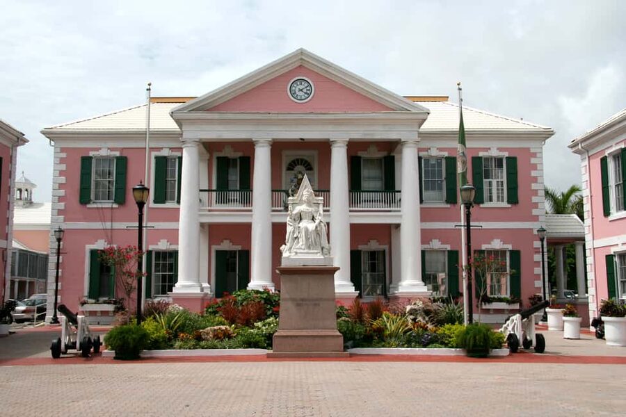 Nassau: E-Scooter Tour with Food Tasting and Local Drinks - Queen’s Staircase is the tour’s most memorable climb
