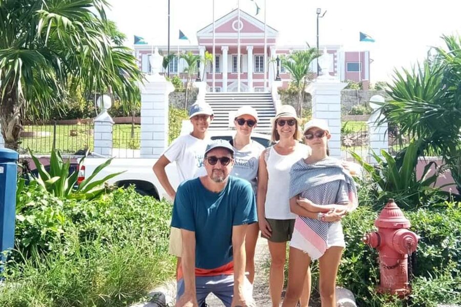 Nassau: Historical & Cultural Walking Tour by KINDWalk - Climbing the Queen’s Staircase
