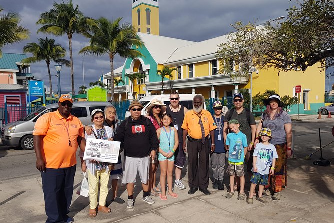 Nassau Island Highlights Sightseeing Tour - What the small-group van means for you