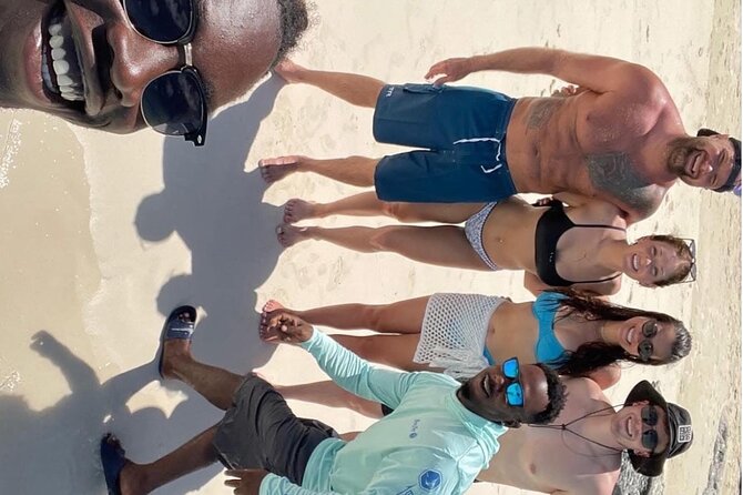 Nassau Optional Cay Hopping Tour on Rose and Pearl Island plus - FootPrintz Resort adds food and music, at an extra cost