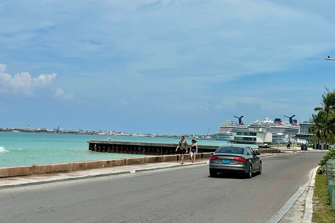 Nassau Private Airport & Cruise Port Transfer - A large, clean bus that suits families
