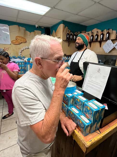 Nassau: Private City Highlights Tour - Tea, rum cake, and a taste of Nassau shopping