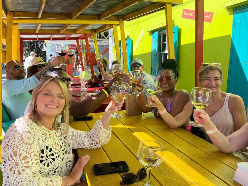 Nassau: Rum, Reggae and Rhythms Tour - The bus ride and the guides