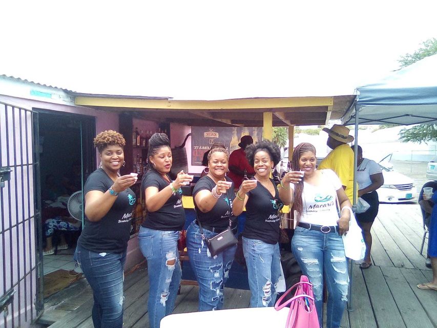 Nassau: Sip, Sample & See, Food & History Bus Tour - Value, group size, and who should book