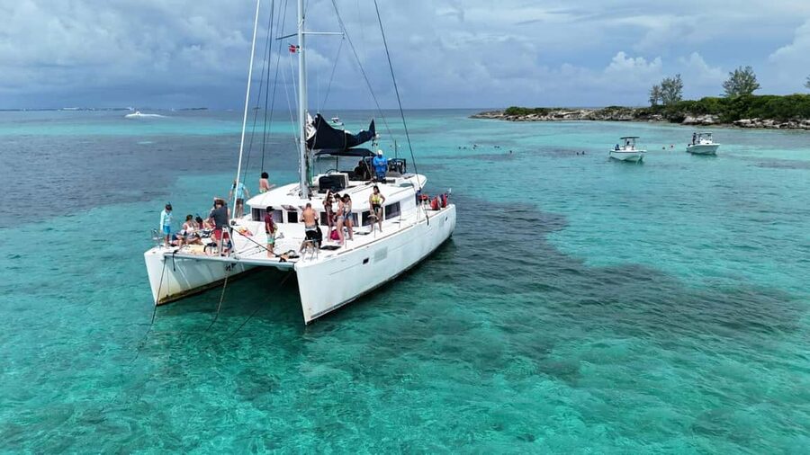 Nassau: Snorkeling, Pig Beach, Swim with Turtles, and Lunch - A catamaran day built around three good stops