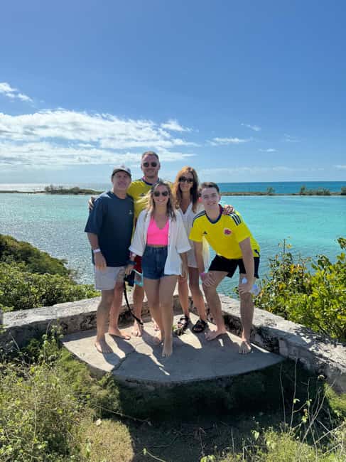 Nassau: Swimming Pigs and Turtles Boat Tour with Snorkeling - Key points to know before you book