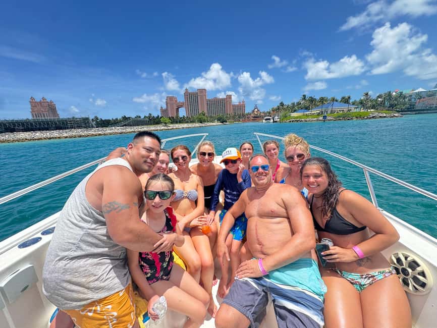 Nassau: Swimming Pigs and Turtles Boat Tour with Snorkeling - The swimming pigs at Athol Island