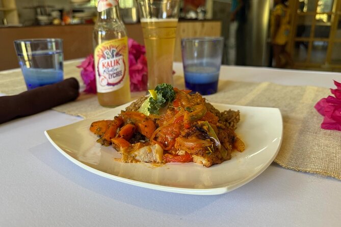 NEW! Authentic Bahamian Cooking and Cocktails with Transfers - Why the private format makes a difference