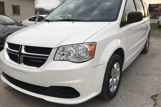 One Way Private Airport Transfer for 4 People or Less - Why the $65 group price can work well