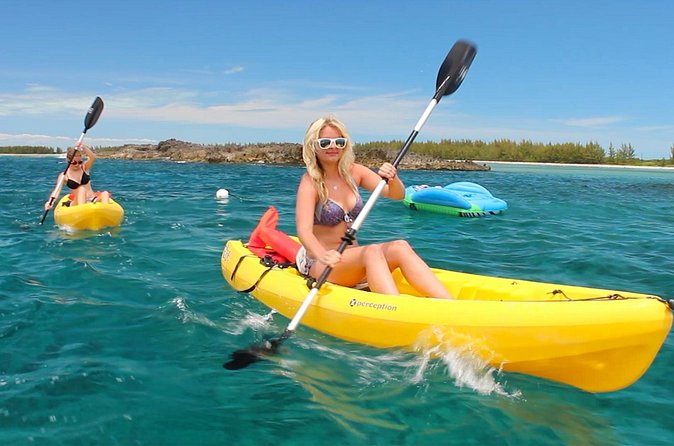 Paradise Cove Day Pass with Pickup from Freeport - Lunch at the Red Bar and What the Pass Includes
