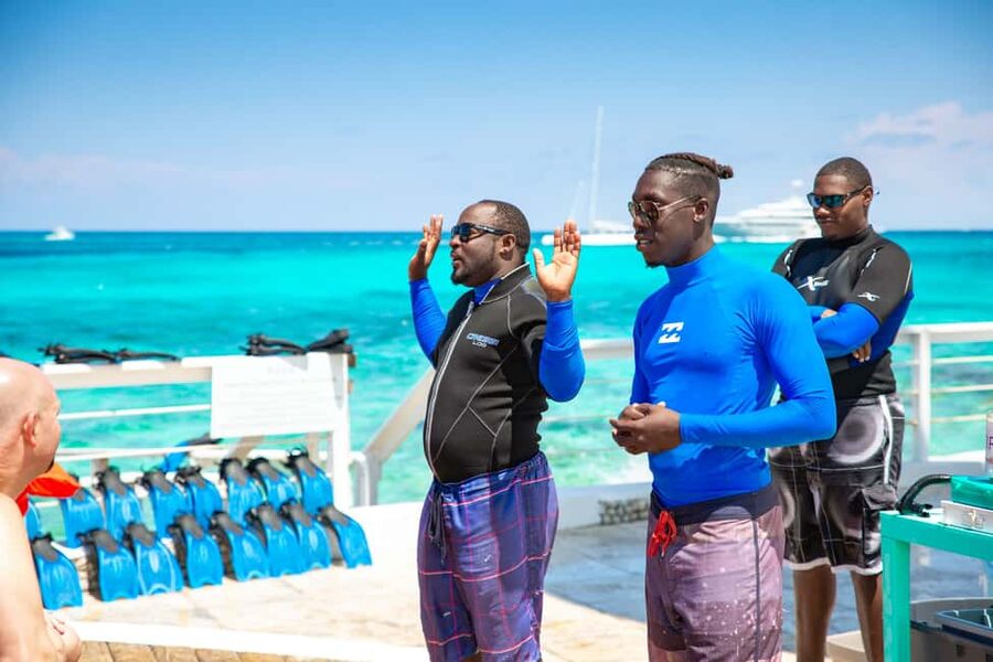 Pearl Island Beach: Full-day Snorkelling with Lunch - Who will enjoy Pearl Island most?