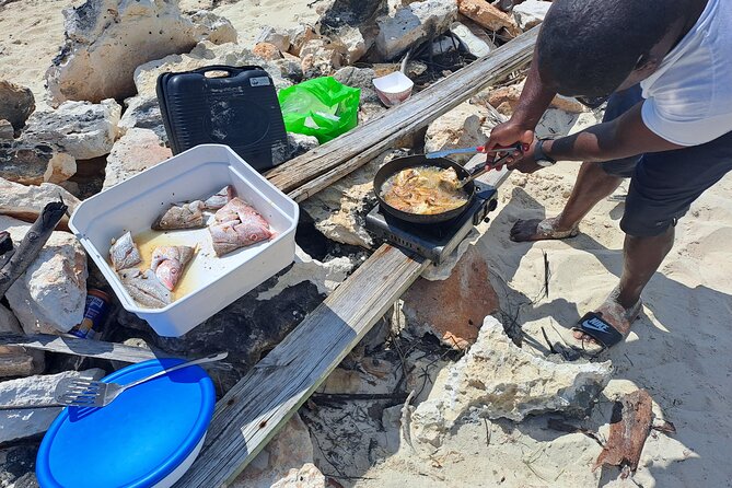 Private 4 hour Rose Island tour snorkeling fishing - My call on the Rose Island tour