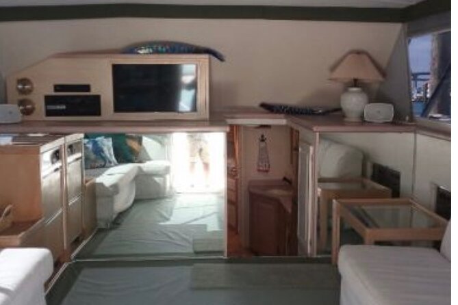 Private 45 Hatteras Sportfishing in Nassau - Rose Island for Snorkeling, Beach Time, and Pigs