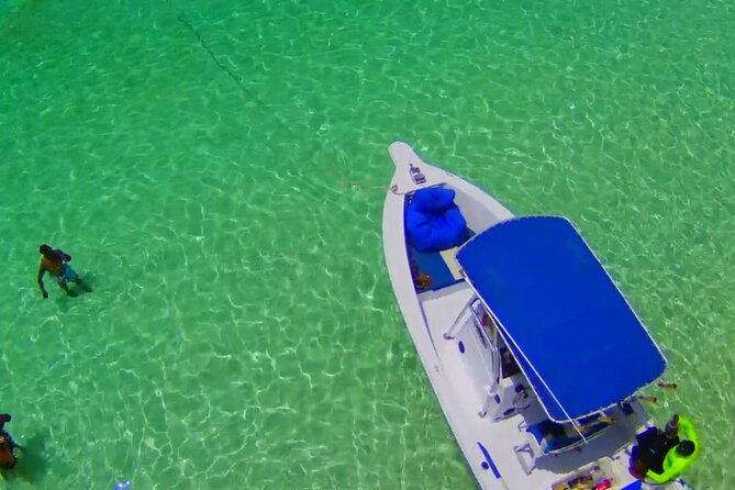 Private Boat Tours & Fishing Charters in Nassau, Bahamas - Nassau by boat, with room for a personal plan