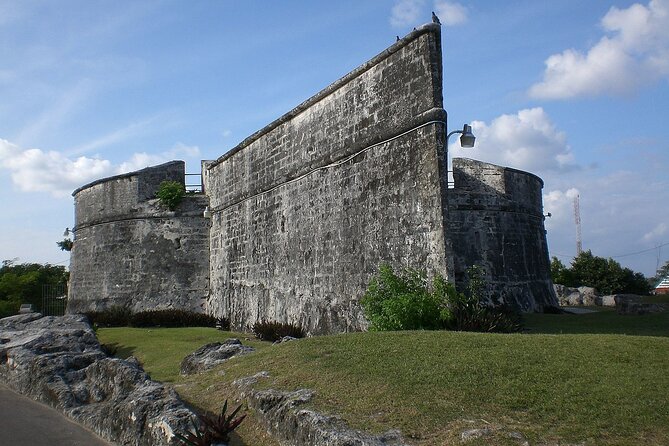 Private Guided Tour Around Nassau, The Bahamas - A private way to get your Nassau bearings