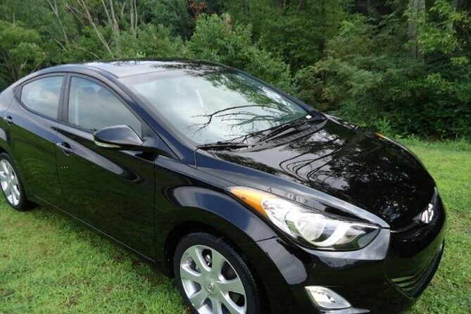 Private Roundtrip Minivan Airport Transfer to Downtown Nassau - Air conditioning and arrival comfort