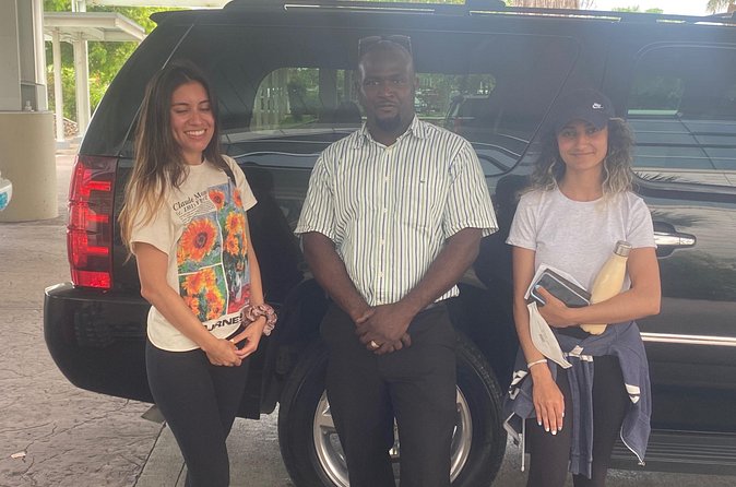 Private SUV One way Airport Transfer/Grocery & Liquor stop included - Who will appreciate this transfer most