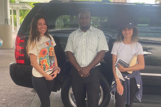 Private SUV One way Airport Transfer/Grocery & Liquor stop included - Booking details that matter before you fly