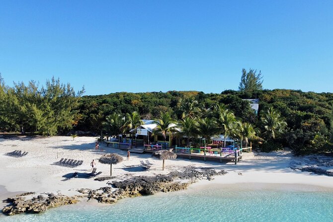 Private Tour 45ft Powerboat to Nearby Islands - A private boat day from Paradise Island