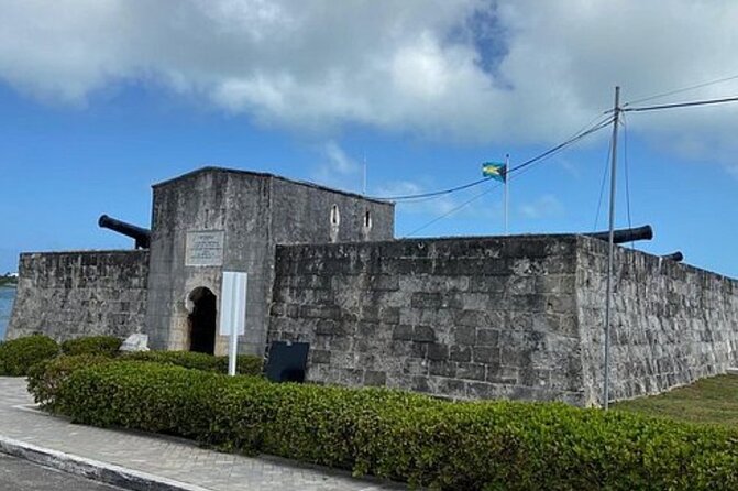Private Transport to Airport, Hotel, Port in Nassau Bahamas - Cruise port pickup after your ship arrives