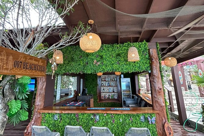 Rose Island Adventure: Snorkel, Sea Turtles, and Private Beach - Who will enjoy this Rose Island outing