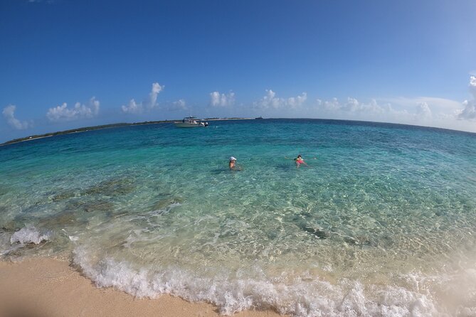 Rose Island Adventure: Turtle Swim and Snorkel - Drinks, equipment, and what is included